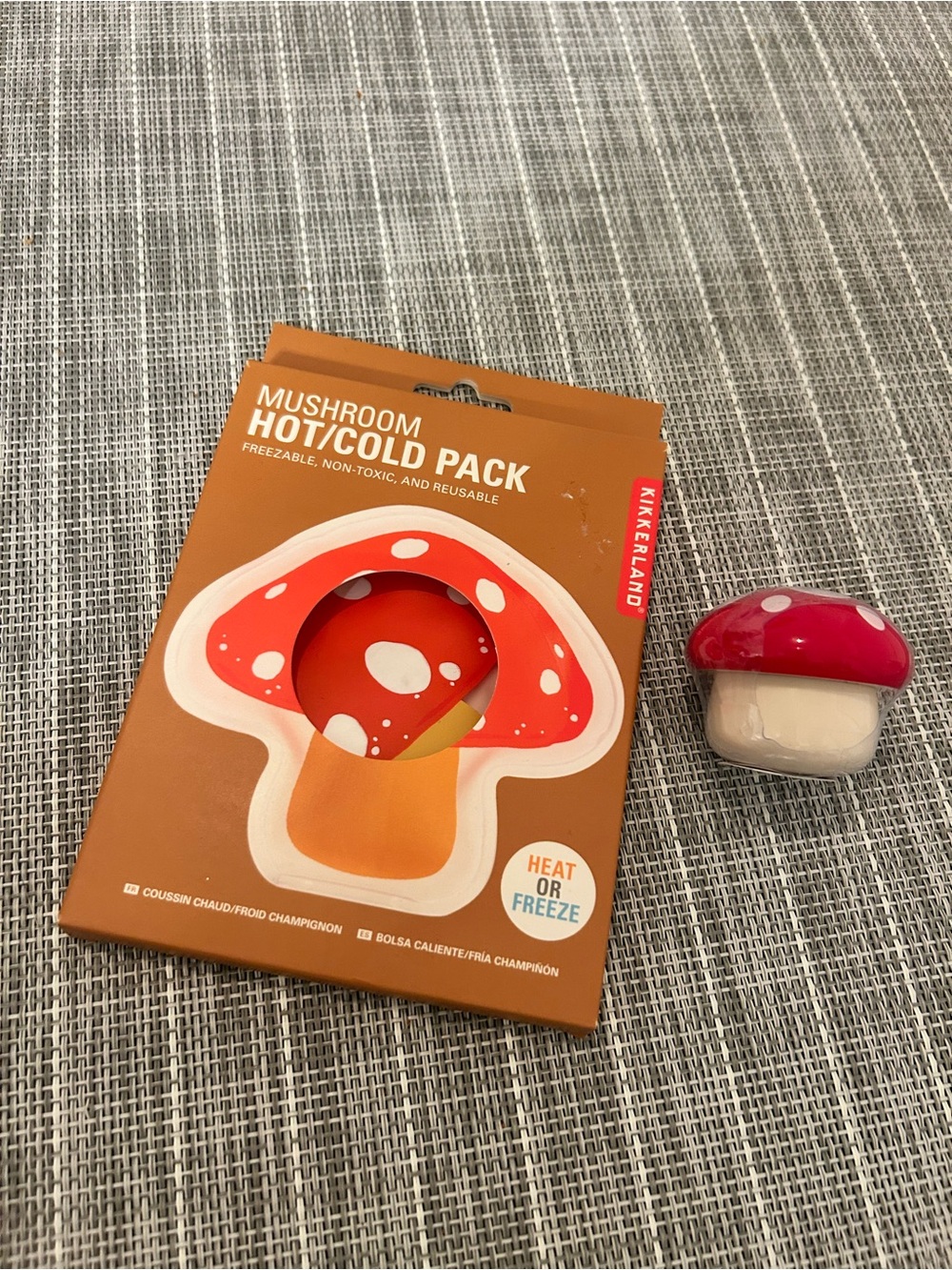New Mushroom gift set 1 Hot/Cold Pack and 1 lip gloss! 🍄 6 available